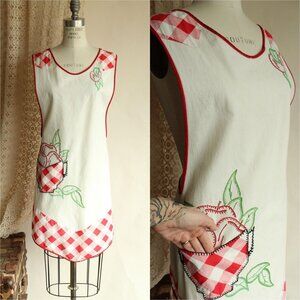 Vintage 1970s Apron with Pockets and Apple Embroidery, Red White Linen Pinafore